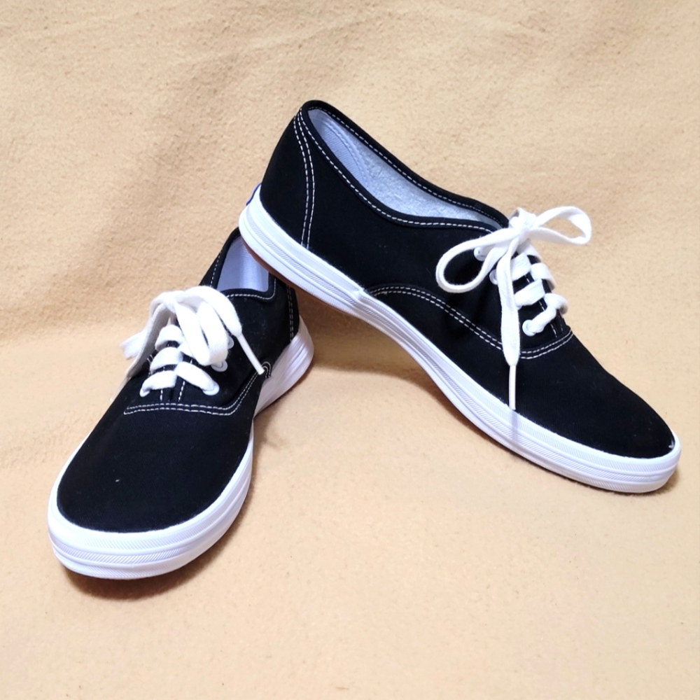 New in Box Keds Champion Sneakers, Black size 8N